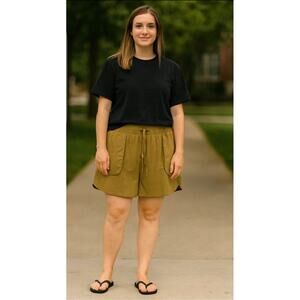 All In Motion Womens Plus 2X Shorts Khaki Athletic Stretch Pockets Zipper Poly